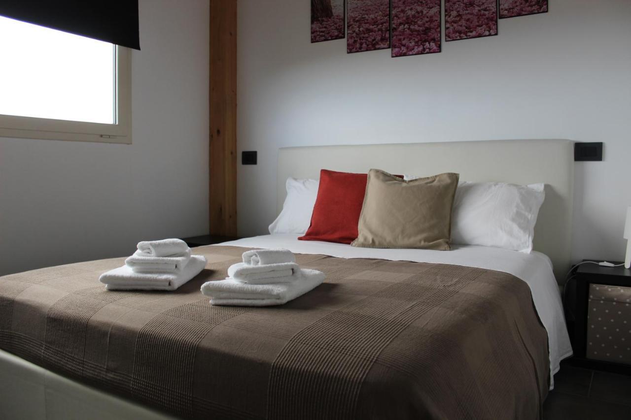 Open Land Holiday House Villa Fiumefreddo di Sicilia Esterno foto